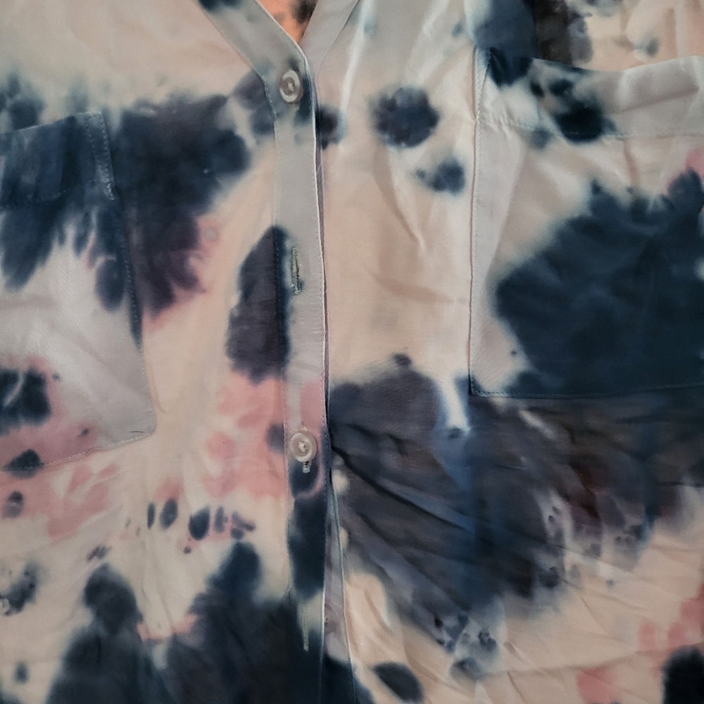 Blue and pink tye dye shirt
